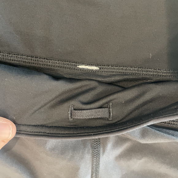 Lululemon Women's Run Times 4" Inseam Shorts Size 6 Black Outdoor Active Running - Picture 6 of 10